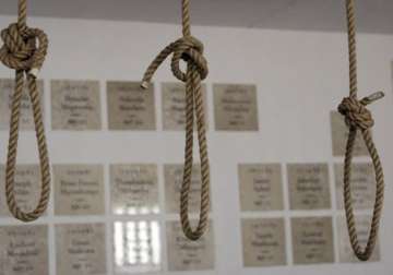 another six hanged on third day of mass executions in pak