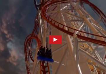 the virtual ride on world s newest tallest roller coaster is awesome