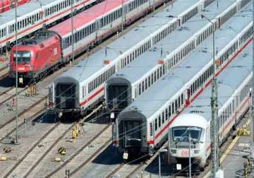 several dead around 100 injured in german train mishap