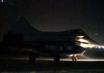 france seeks eu security aid launches new airstrikes on is