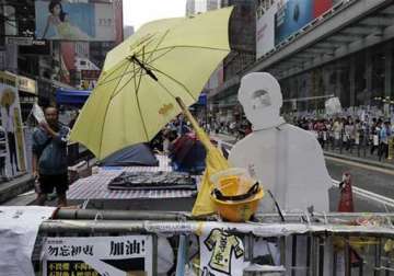 hong kong students rule out meeting government officials