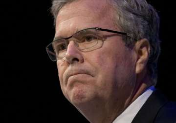 hillary clinton jeb bush lose ground in primary state