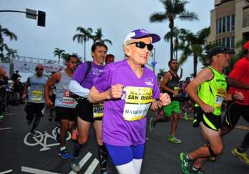 us 92 year old cancer survivor becomes oldest woman to finish marathon