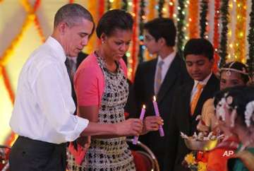 obamas celebrate diwali with schoolchildren