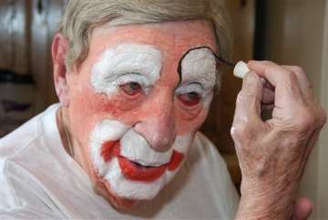 world s oldest clown dies at 98 in montana