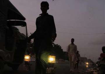 power crisis pakistan plunges into darkness