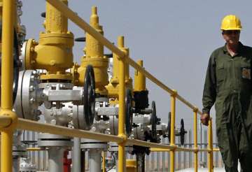 india to remain iran s biggest oil purchaser despite sanctions