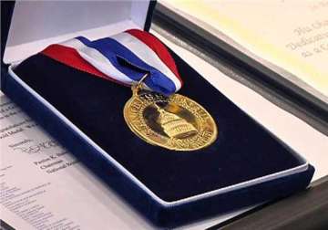 indian american student presented with congressional award