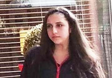 indian teen goes missing while shopping with mother in london