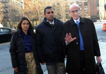 indian hedge fund manager mathew martoma freed on 5 million bond