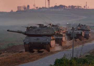 israel resumes airstrikes as five hour temporary truce ends