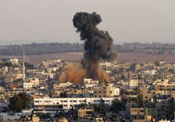 israel intensifies gaza air strikes one more killed