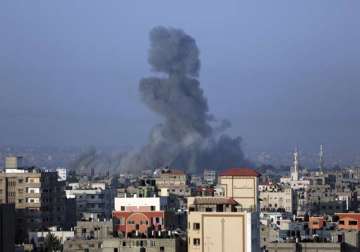 israeli jets pound targets in gaza as hostilities escalate