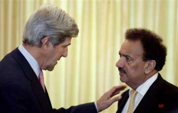 kerry says us expects more from pak to fight terror groups