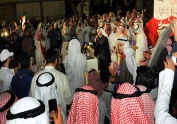 kuwait cabinet resigns after political crisis