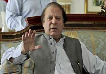 loc attack nawaz sharif sad over killings wants to meet manmohan