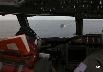 malaysian plane mystery chinese plane spots mysterious object in indian ocean