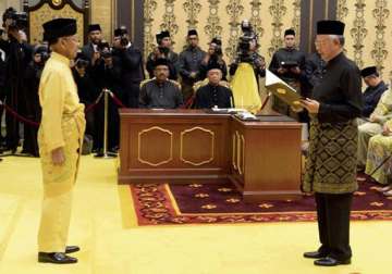 najib sworn in malaysia s pm