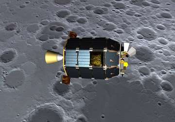 nasa launches robotic explorer to moon