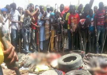 nigeria attacks on christians kill at least 100