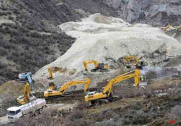 nine killed in china landslide