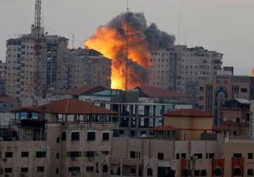 nine killed in israeli air strikes as egypt urges talks
