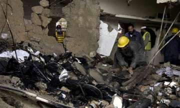 3 killed in twin bomb attacks near pak naval bases