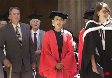 oxford honours star democracy icon suu kyi