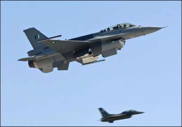 air strikes kill 40 militants in northwest pakistan