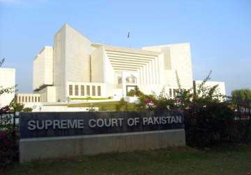 pak sc bars any unconstitutional steps against government