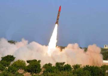 pak test fires nuclear capable short range missile hatf iii