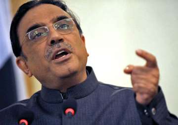 pak court admits petitions against zardari