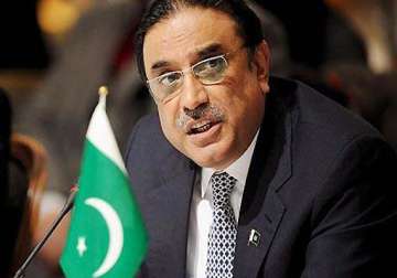 pak president zardari ready for any situation stays on in karachi