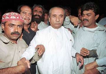 pak president zardari s father dead