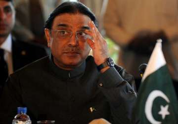 pak president zardari rakes up kashmir in un