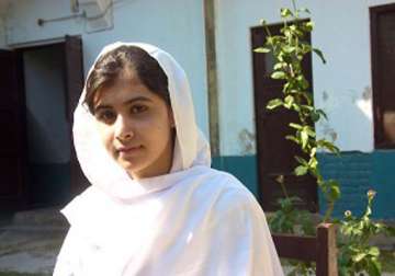 pak girl who dared taliban injured in militant attack