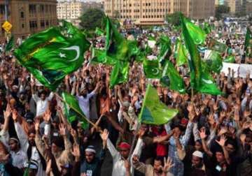 pakistan braces for anti government rallies on independence day
