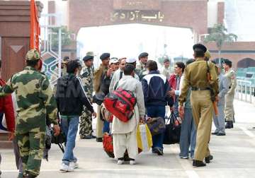 pakistan to free 367 indian prisoners