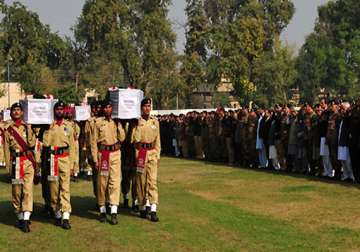 pakistan buries dead soldiers as anti us anger mounts
