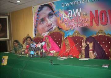 pakistan hindus demand law to register marriages