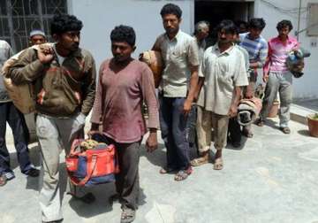 pakistan to release 315 indian fishermen