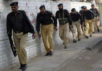 pakistani policemen with fake degrees to be arrested