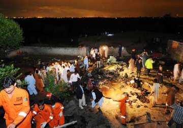 all 127 on board pak plane killed in crash