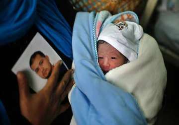 palestinian prisoner s wife gives birth to baby boy from smuggled sperm