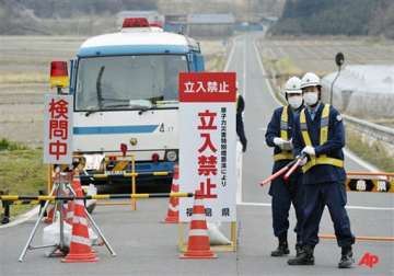 people living within 12 mile radius of fukushima evacuated