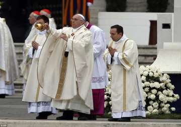 pope francis declares john xxiii john paul ii saints