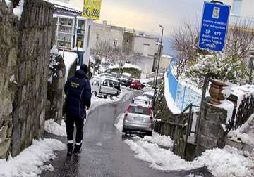 quake hits northern italy no damage reported