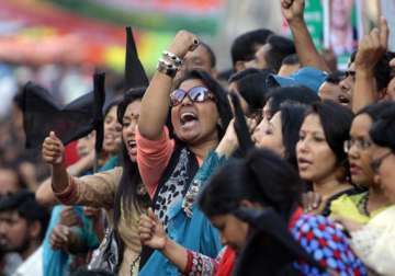 bangladesh on the boil 21 killed in fresh clashes