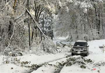 snowstorm knocks out us northeast millions without power