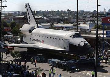 space shuttle to take two days to cover 12 mile journey inside los angeles